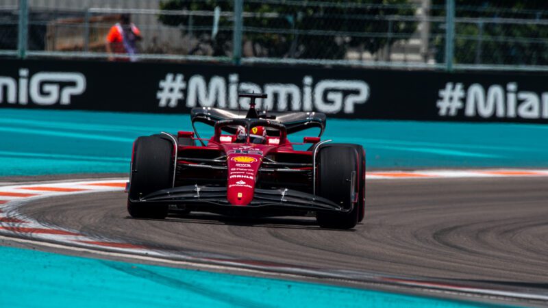 GP Miami, Leclerc agguanta la pole, doppietta Ferrari.