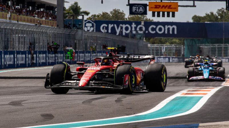 Miami GP: domenica Profondo Rosso Ferrari
